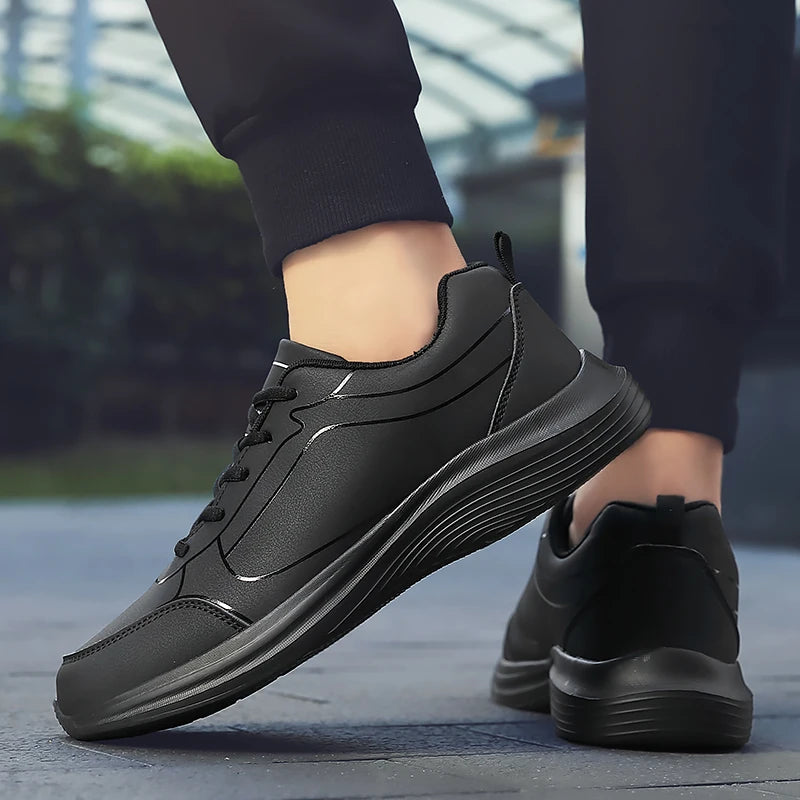 2025 New Lightweight Men Casual Leather Sneakers Non-slip Breathable Male Outdoor Running Shoes Lace Up Soft Sport Shoes
